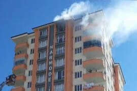İlhanlı Mahallesi 42. sokakta bulunan bir apartman dairesinde patlayan televizyon yangına sebep oldu.