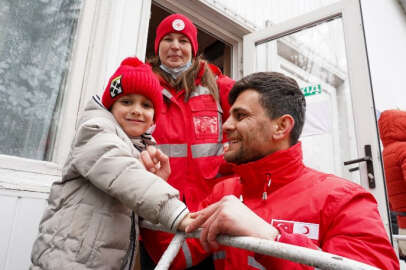 Kızılay Ukrayna içlerindeki yardım çalışmalarını sürdürüyor