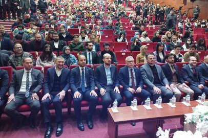 BİLAL ERDOĞAN NİĞDE’DE GENÇLERLE BULUŞTU