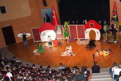 Tiyatro eğitimi almak isteyenler ücretsiz eğitim