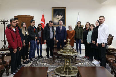 Rektör Uslu, engelli öğrencileri ağırladı !..