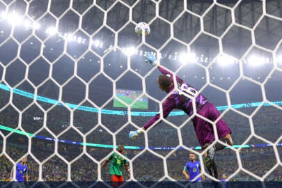 Süprizlerle dolu Dünya Kupası'nda heyecan sürüyor !..