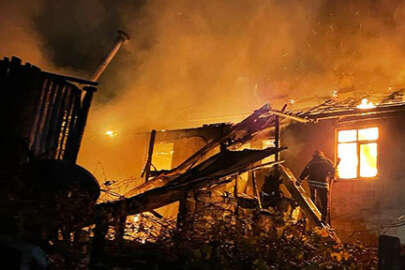 Talihsiz adam yangında can verdi !.