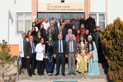 Vali Koç, öğrencilerle buluştu !..