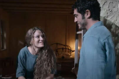 Yılın son magazin bombası: Burak Deniz-Serenay Sarıkaya aşkı