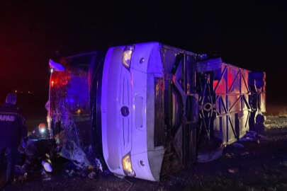 Devrilen yolcu otobüsünde 5 kişi hayatını kaybetti