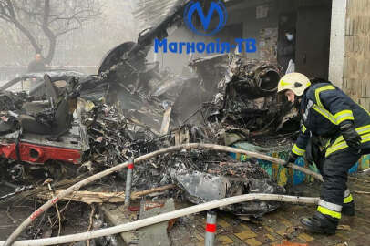 Ukrayna'da helikopter düştü; 16 kişi hayatını kaybetti !.