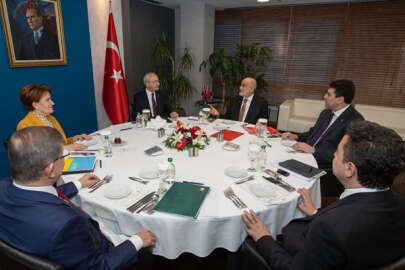 6'lı masa dağıldı !.