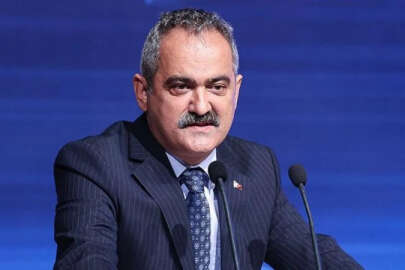 Öğretmenlerin zorunlu çalışma yükümlülüğü 1 yıl ertelendi