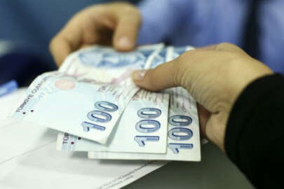 Emekli maaşı 7 bin 500 lira oldu !.