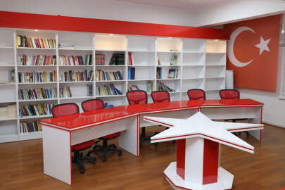 Deprem şehidinin adı kütüphaneye verildi !.