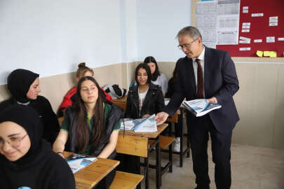 Eğitimde yardımcı kaynaklar sıralara koyuldu!..