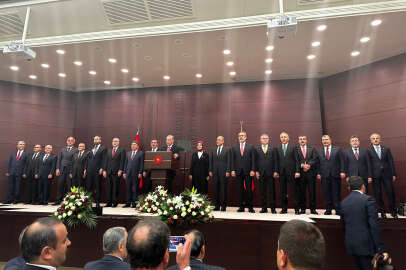 Son dakika! Cumhurbaşkanı Erdoğan açıkladı! İşte yeni Bakanlar Kurulu