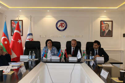 Bakü’de Türkiye Cumhuriyetinin 100. Yılı Konferansı düzenlendi