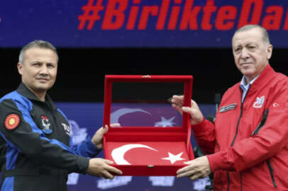 İlk Türk astronot Alper Gezeravcı uzay yolculuğuna çıkıyor