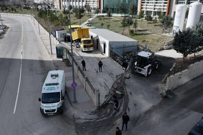 Niğde'de asfalt serimi devam ediyor