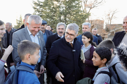 Vali Çelik halkla buluşmaya devam ediyor