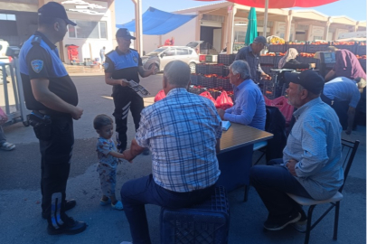 Niğde'de polis vatandaşları bilgilendiriyor