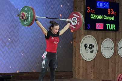 Niğdeli Cansel Özkan dünya üçüncüsü oldu
