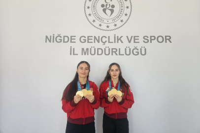 Niğdeli şampiyon kardeşler madalyalarla döndü