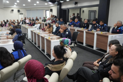 Niğde Belediyesi personeline kadına şiddetle mücadele eğitimi