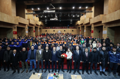 Niğde Belediyesinde 233 işçi daimi kadroya geçti