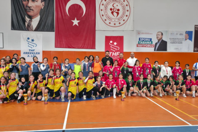 Okul Sporları Küçükler Hentbol İl Birinciliği Tamamlandı