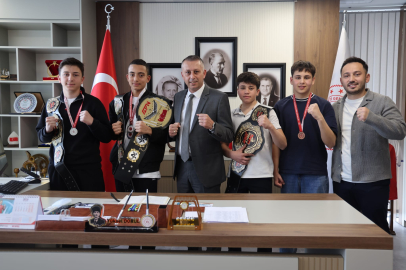 Muaythai sporcularından büyük başarı