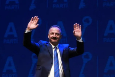 Yavuz Ağıralioğlu Niğde’ye geliyor